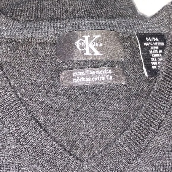 Men's Calvin Klein Wool Sweater - Picture 2 of 2